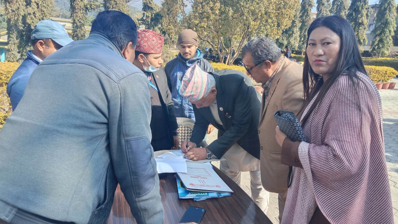 कर्णालीकाे सभामुखमा कांग्रेसका खड्गबहादुर पोखरेलकाे उम्मेदवारी दर्ता